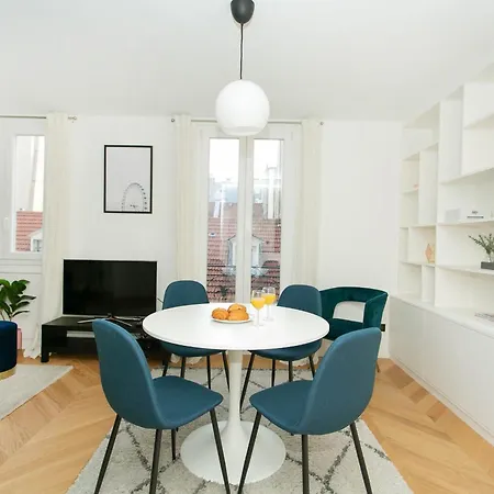 Haussmann - 2br Near Champs-elysees - Cityapartmentstay