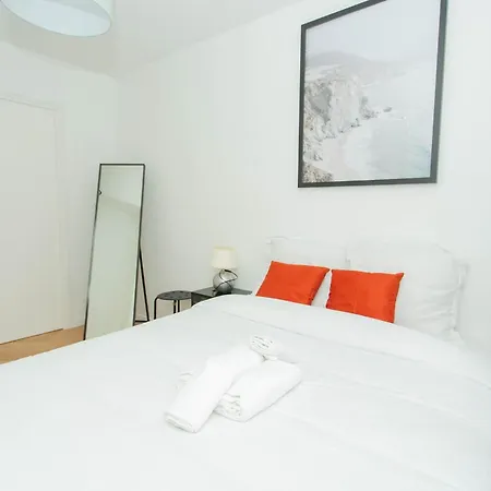 Haussmann - 2br Near Champs-elysees - Cityapartmentstay Apartment