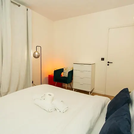 Haussmann - 2br Near Champs-elysees - Cityapartmentstay *