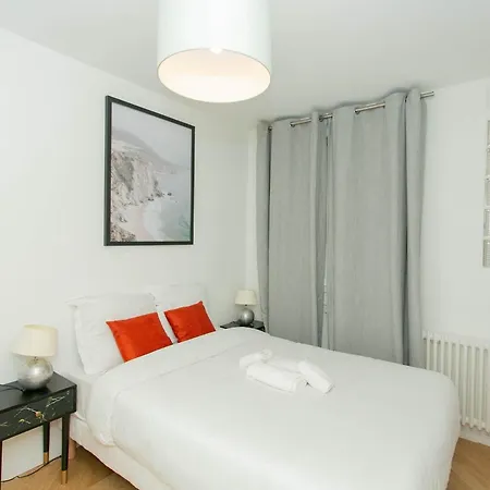 Apartment Haussmann - 2br Near Champs-elysees - Cityapartmentstay