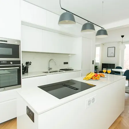 Haussmann - 2br Near Champs-elysees - Cityapartmentstay Apartment *