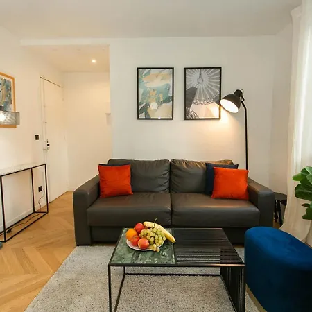 Haussmann - 2br Near Champs-elysees - Cityapartmentstay Apartament Paryż